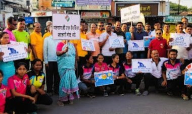मतदान जागृतीबाबत पंढरपूर येथे सायकल व मोटार सायकल रॅली उत्साहात