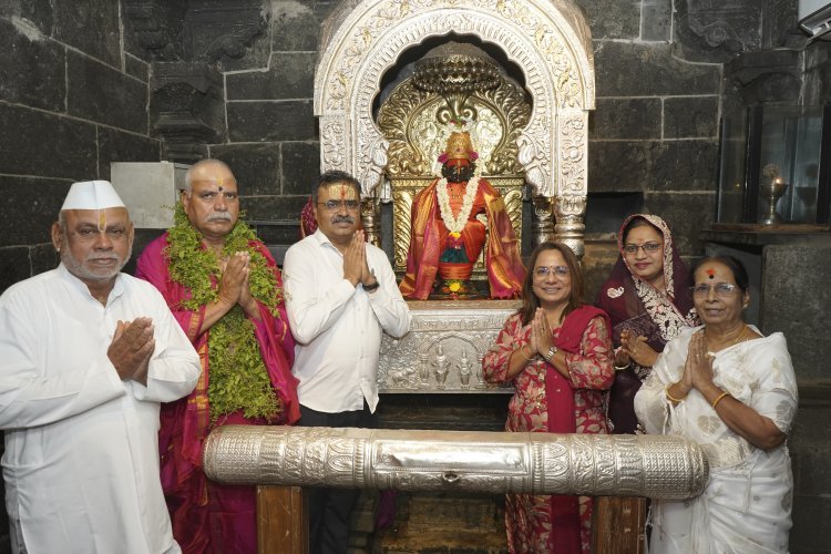 चैत्री एकादशी निमित्त श्री. विठ्ठल-रुक्मिणीची नित्यपूजा संपन्न